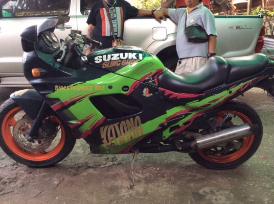 ธารนนทบุรี//ขาย suzuki gsx400 f เดิมๆเครื่องสมบูรณ์ ระบบไฟสมบูรณ์ ราคา38,000 บาท อินวอยท์แท้