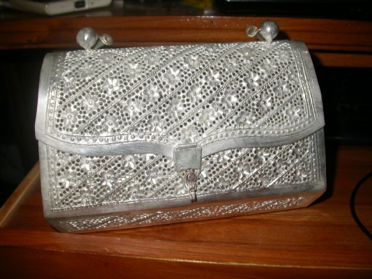 กระเป๋าเงินแท้ ลายสวยมาก ครับ