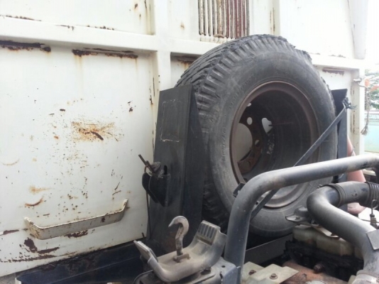 รถฮีโน่ 6 ล้อดั้ม 121 แรงม้า. ปี 47  สนใจติดต่อ 081 - 6079515