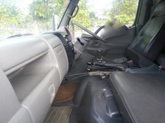 รถฮีโน่ 6 ล้อดั้ม 121 แรงม้า. ปี 47  สนใจติดต่อ 081 - 6079515