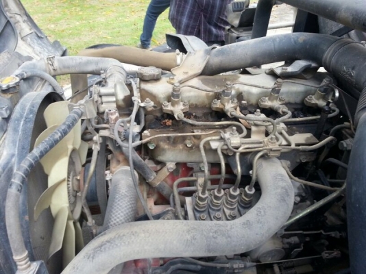 รถฮีโน่ 6 ล้อดั้ม 121 แรงม้า. ปี 47  สนใจติดต่อ 081 - 6079515