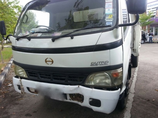 รถฮีโน่ 6 ล้อดั้ม 121 แรงม้า. ปี 47  สนใจติดต่อ 081 - 6079515