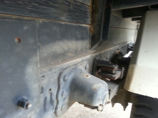 รถฮีโน่ 6 ล้อดั้ม 121 แรงม้า. ปี 47  สนใจติดต่อ 081 - 6079515