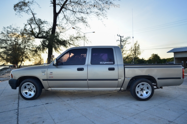 ขาย TOYOTA HILUX MIGHTY-X 4ประตู ปี1992 เครื่องเดิม 2500cc.