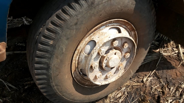 ***ขายแล้วครับขอบคุณ Truck2hand 10ล้อ2เพลาดั้มสวยๆ MITSU FN527M-TF1133 220HP เครื่องเดิมเกียร์เดิม 6D16 Turbo 220แรง เครื่องแน่นแรงดี เกียร์10สปีด ช่วงล่างเดิมๆ คัสซีสวยเดิมๆ ไม่มีบวม ไมีปะไม่ดาม กระบะดั้มเหล็ก KAC แผงข้างต่อใหม่ สภาพสวย พื้นดีข้างสวยไม่ผ