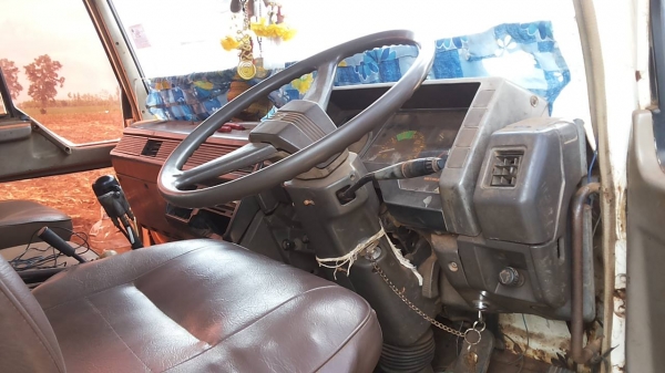 ***ขายแล้วครับขอบคุณ Truck2hand 10ล้อ2เพลาดั้มสวยๆ MITSU FN527M-TF1133 220HP เครื่องเดิมเกียร์เดิม 6D16 Turbo 220แรง เครื่องแน่นแรงดี เกียร์10สปีด ช่วงล่างเดิมๆ คัสซีสวยเดิมๆ ไม่มีบวม ไมีปะไม่ดาม กระบะดั้มเหล็ก KAC แผงข้างต่อใหม่ สภาพสวย พื้นดีข้างสวยไม่ผ