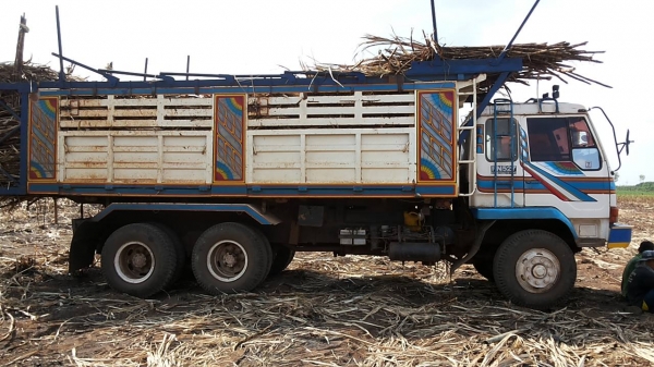 ***ขายแล้วครับขอบคุณ Truck2hand 10ล้อ2เพลาดั้มสวยๆ MITSU FN527M-TF1133 220HP เครื่องเดิมเกียร์เดิม 6D16 Turbo 220แรง เครื่องแน่นแรงดี เกียร์10สปีด ช่วงล่างเดิมๆ คัสซีสวยเดิมๆ ไม่มีบวม ไมีปะไม่ดาม กระบะดั้มเหล็ก KAC แผงข้างต่อใหม่ สภาพสวย พื้นดีข้างสวยไม่ผ