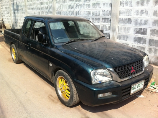 ขายสตาด้าแค็ปปี02เครื่อง2.8รถสวยพร้อมใช้งาน