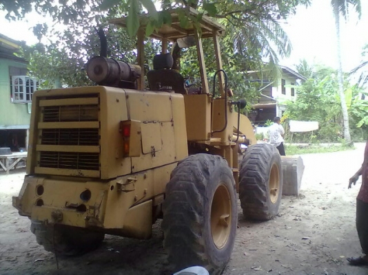 รถสวยพร้อมใช้ รถตักล้อยาง KOMATSU 510 เครืองแน่นๆ ยางสวย