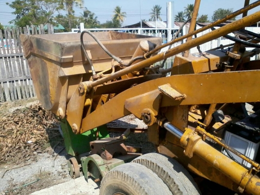 ขายรถตัก KOMATSU SD10-2