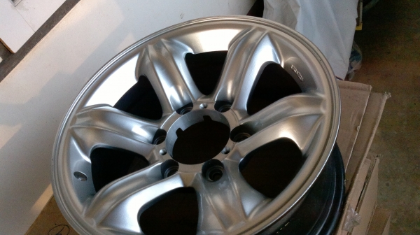 ล้อเล็บเหยี่ยวแท้ๆ สภาพสวยพร้อมหล่อ เหมาะกะวีโก้และคอออฟโรด