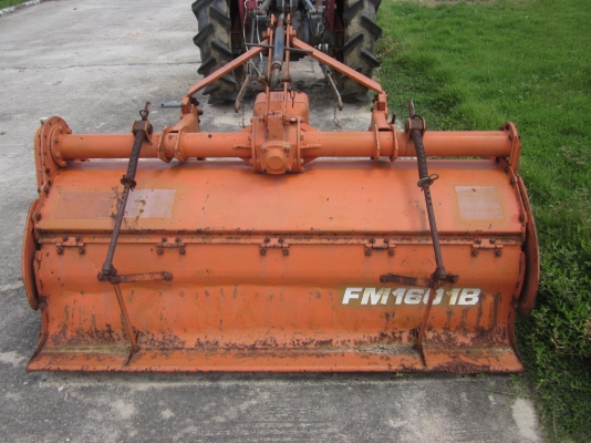 ขายถูก-รถไถ SHIBURA: 2 WD 21 HP พร้อม ROTARY พรวนดิน ขายถูก-รถไถ SHIBURA: 2 WD 21 HP พร้อม ROTARY พรวนดิน