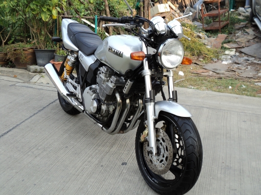 วุฒินนบุรี//ยามาฮ่า XJR400ปี/2000แบมโบ้โฉมนกแก้วสวยจัดเครื่องดีแน่นๆ