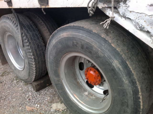 รถฮีโน่ 10 ล้อ KT 925 หลังถนน รั่ว 195 แรงม้า HO7D สนใจติดต่อ 081 - 6079515 รถฮีโน่ 10 ล้อ KT 925 หลังถนน รั่ว 195 แรงม้า HO7D สนใจติดต่อ 081 - 6079515