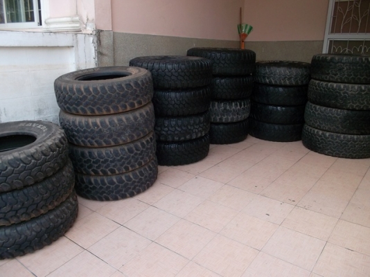 ยางมัด 245/75 R16 ปี 10