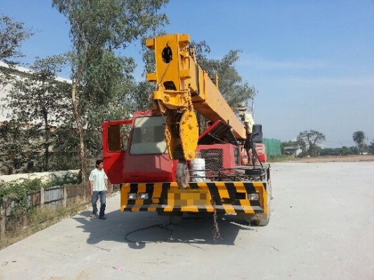 ขายรถเครน 12 ล้อ 25 ตัน TADANO TL251 ปั๊ม 3 ตอน