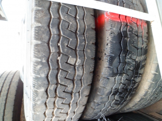 ขายกะทะล้อเรเดียล 5 รู แอลฟ์ พร้อมยาง 195/85-16 ขายกะทะล้อเรเดียล 5 รู แอลฟ์ พร้อมยาง 195/85-16