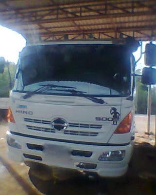 รถฮีีโน่ 6 ล้อดั๊ม 220 แรงม้า ปี 53  วิ่ง 30000 กว่าโล สนใจติดต่อ 081 - 6079515
