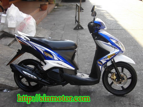 ขาย Mio Mx 125 ตัวท๊อป ล้อแม็ก สีน้ำเงิน-ขาว สวยเลิศ เครื่องดีเยี่ยมเดิมๆ ราคา 27500 บาท