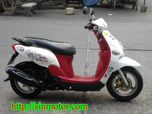 ขาย Fiore หัวฉีด ล้อแม็ก สีขาว-แดง สวยสะดุดตา เครื่องเยี่ยมเดิมๆประหยัดมาก51กม./ลิตร 27000 บาท