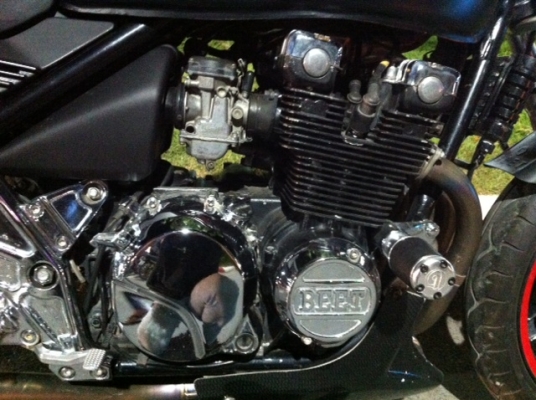 ขาย kawasaki zephyr 400 รถสวยพร้อมทะเบียนเปิด 69,000