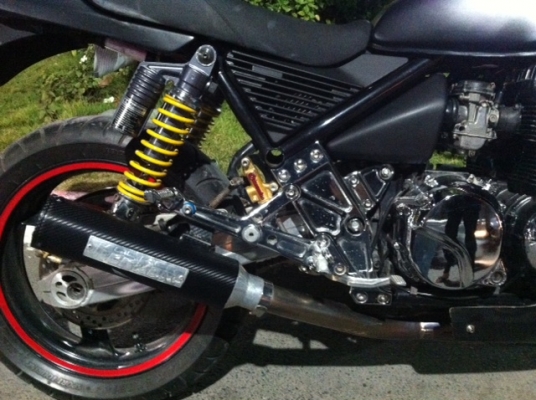 ขาย kawasaki zephyr 400 รถสวยพร้อมทะเบียนเปิด 69,000