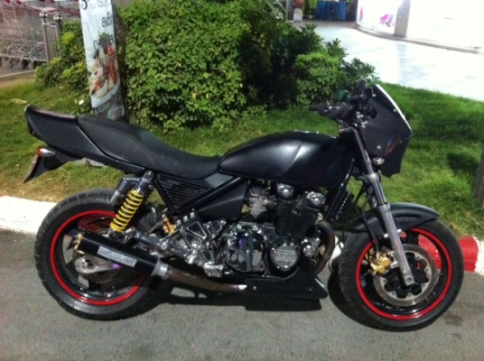 ขาย kawasaki zephyr 400 รถสวยพร้อมทะเบียนเปิด 69,000