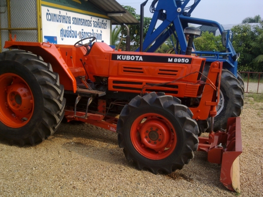 ขายด่วนรถคูโบต้า M8950  แรงจัด  105Hp.  ลดราคาลงแล้วนะพี่น้อง