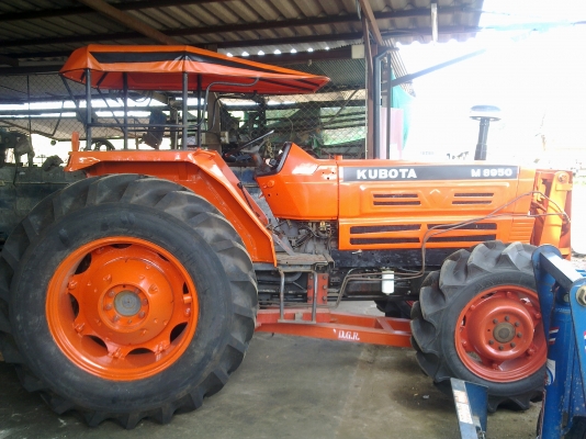 ขายด่วนรถคูโบต้า M8950  แรงจัด  105Hp.  ลดราคาลงแล้วนะพี่น้อง