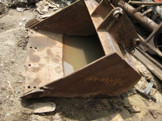 ขายถูก-บุ้งกี๋สำหรับรถขุด PC 40-120 เพียง 12,000 บาทเท่านั้น