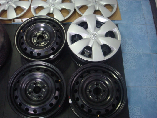 ขายล้อกระทะป้ายแดงวีออส 4 รู ขอบ 15 พร้อมฝาครอบ