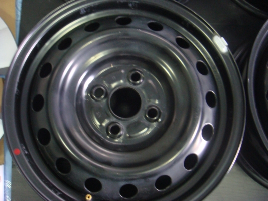 ขายล้อกระทะป้ายแดงวีออส 4 รู ขอบ 15 พร้อมฝาครอบ