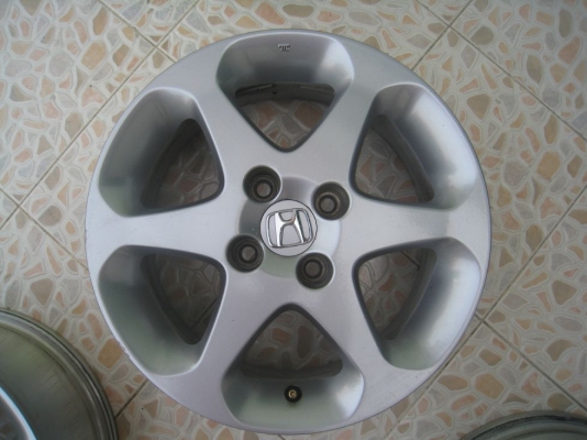 ขายล้อแม็กเดิม Honda civic dimension 15"x6" et 45 4รู100 (081-3747940)