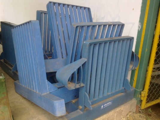 ขายกันชนหน้าติดรถฟอร์ด