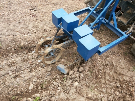 ขายเครื่อง ปลูกข้าวโพด (หมดชั่วคราวครับ) ขายเครื่อง ปลูกข้าวโพด (หมดชั่วคราวครับ)