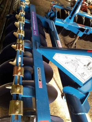 ขายผานเจ็ด,ผานหก