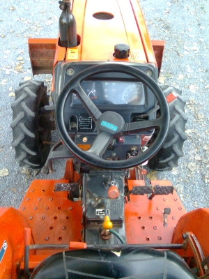 ขาย รถไถ คูโบต้า L2605 4WD พร้อม โรตารี่ ใบมีดดันหน้า สนใจติดต่อ 089-8295500