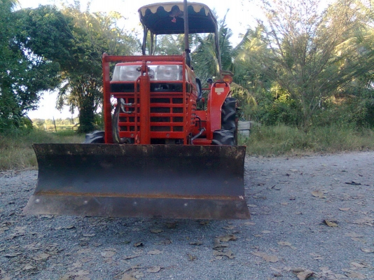 ขาย รถไถ คูโบต้า L2605 4WD พร้อม โรตารี่ ใบมีดดันหน้า สนใจติดต่อ 089-8295500