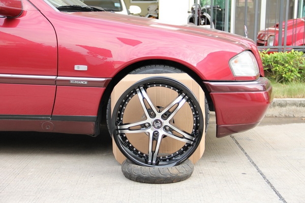 ขายล้อขอบ18 กว้าง 7.5 5รู120 ใส่บีเอ็ม เชฟรุ่นเก่า ของใหม่ ชุดละ9000฿