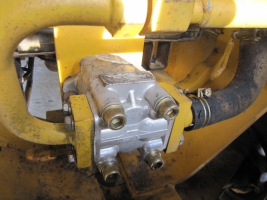 ขาย รถตัก KOMATSU รุ่น SD15 มือสองญี่ปุ่น