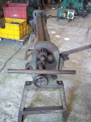 ขายแท่นม้วนเหล็ก ของนอก ขนาด 1200 mm ราคา 14000