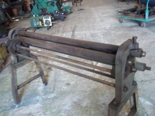 ขายแท่นม้วนเหล็ก ของนอก ขนาด 1200 mm ราคา 14000