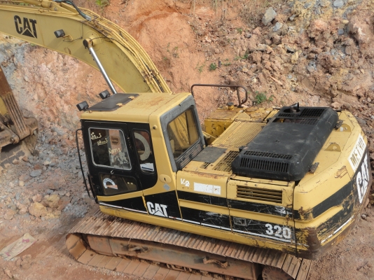 ขายรถแบ็กโฮ CAT 320 V-2 สวย เดิม ไฟฟ้าครบ สนจัยโทร 085-7985051