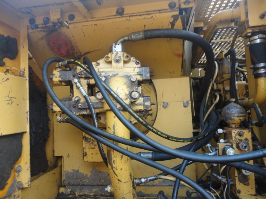 ขายรถแบ็กโฮ CAT 320 V-2 สวย เดิม ไฟฟ้าครบ สนจัยโทร 085-7985051