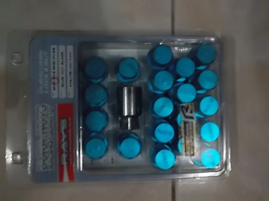 ขายน๊อตRAYSสภาพกริ๊บๆๆซื้อมายังไม่ได้ไช้เลย สนจัยติดต่อ..คุณนัทโดยตรงTEL.089-481030