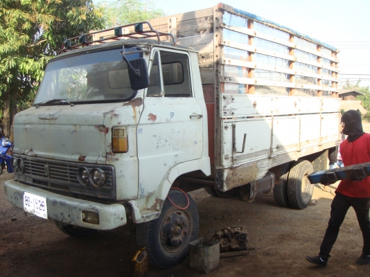 ขาย HINO KM 100 6สูบ 175000 ทะเบียนพร้อมไม่ขาดต่อ คัสซี สวยไม่มีผุ 0877357873