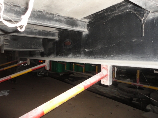 HINO  รถสิบล้อหัวลากพร้อมหางพื้นเรียบ  เล่มพร้อมโอนค่ะ