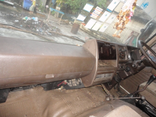 HINO  รถสิบล้อหัวลากพร้อมหางพื้นเรียบ  เล่มพร้อมโอนค่ะ