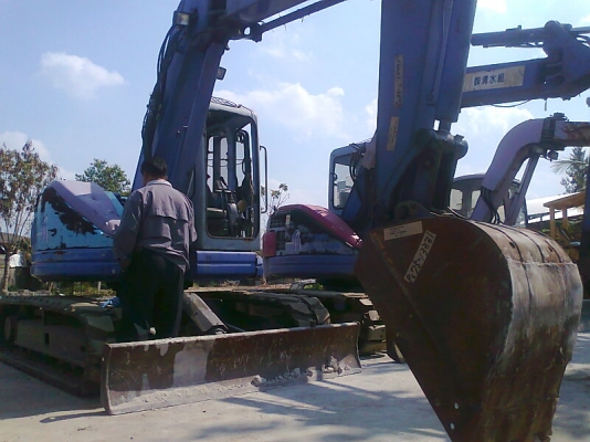 ขายด่วน!..รถแบคโฮ KOOMATSU PC75 UU-2 รถสวย เก่าญี่ปุ่น