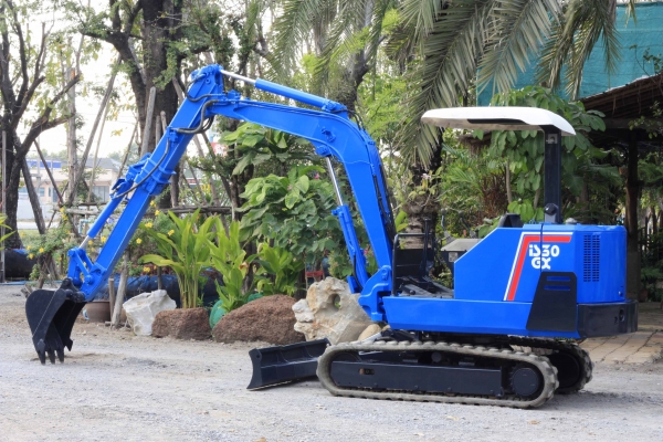 ขายรถแม็คโค IHI IS30GX-3(เทียบเท่า PC30) รถเก่านอกญี่ปุ่น สภาพพร้อมใช้งาน 086-775-7900